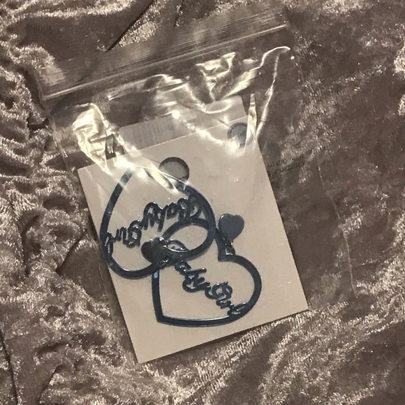 Baby Girl Cutout Heart Drop Earrings - Picture 4 of 5